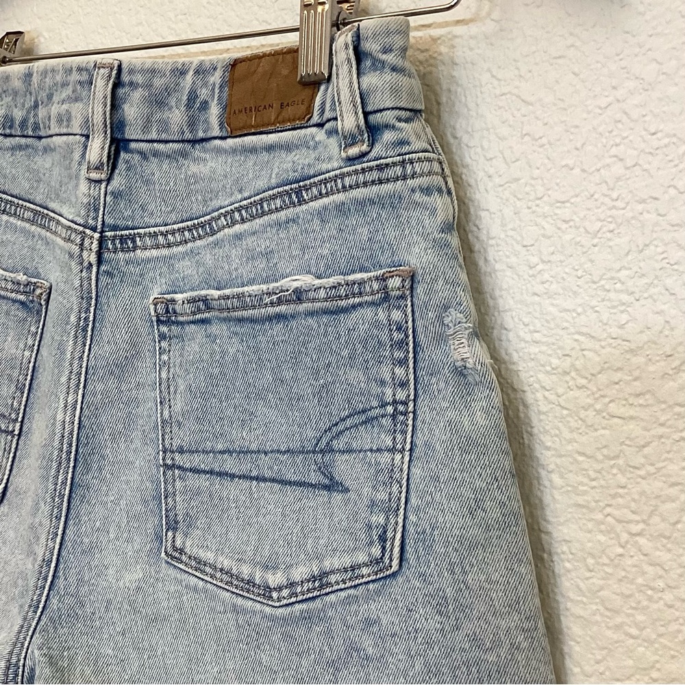 American Eagle 0 Curvy Mom Denim Shorts Womens Strigid Distressed 2023 Crossover - Picture 4 of 9